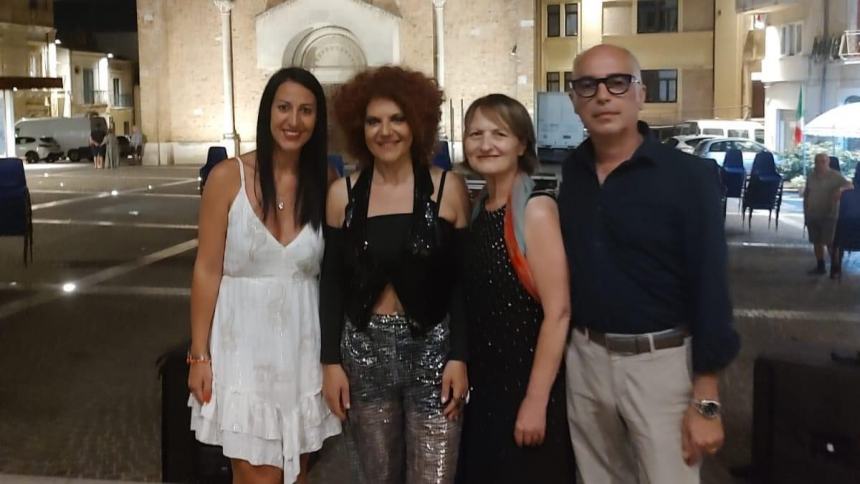 Successo a San Salvo per le esibizioni di Manuela Villa e dell'Ensemble Terzo Tempo