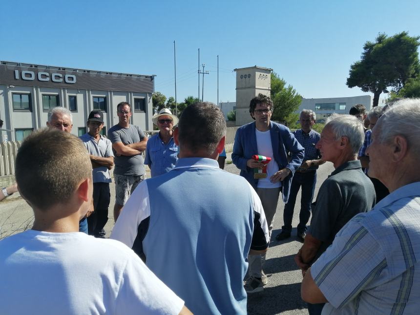 Protesta dei trattori a Vasto: "Un'azienda media ha perso 100 mila euro, oltre a investimenti fatti"