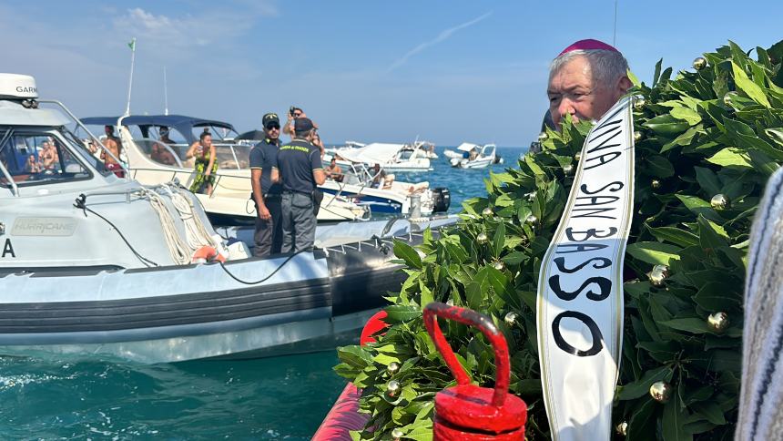 San Basso in processione a mare sul Nonno Rocco