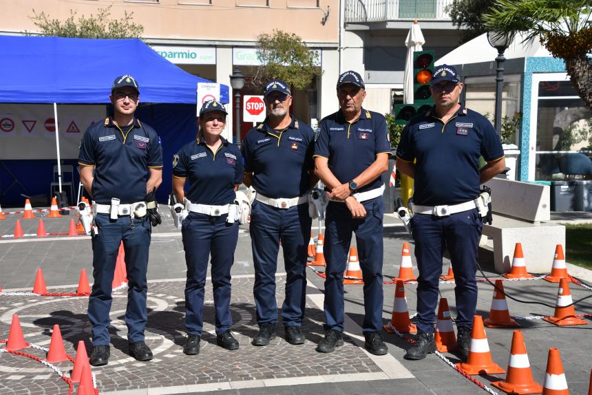 Scopriamo il mondo dei veicoli green all'Ecomob Expo City in piazza Monumento