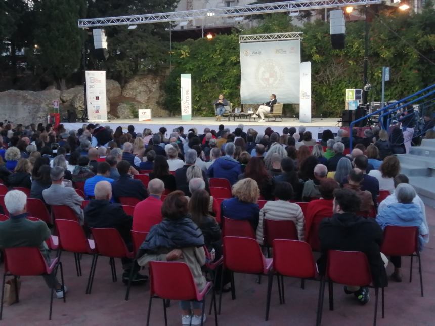 Sigfrido Ranucci a Vasto presenta “La scelta”: “Atto d’amore per la libertà di stampa”