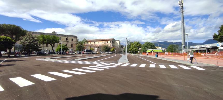 Terminal di Teramo, riconsegnato lo spiazzale: nuovi stalli, banchine e segnaletica orizzontale