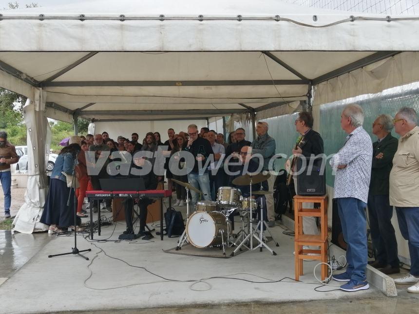 Vasto saluta con profonda commozione il maestro “Sandro” Bronzo: “Buon viaggio papà”