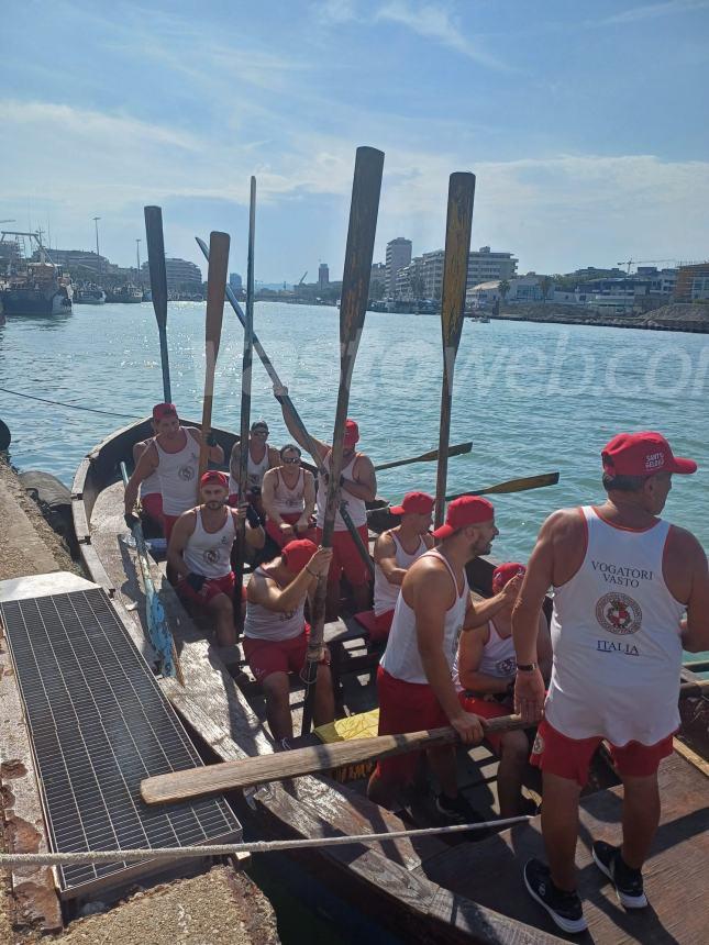 Poker de “La Ciurma Vasto”: trionfo nella 29ª Regata dei gonfaloni