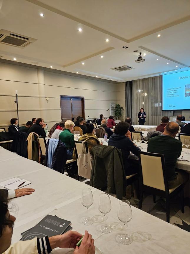 Al via a San Salvo dall'8 ottobre il corso di 1° livello professionale per aspiranti Sommelier