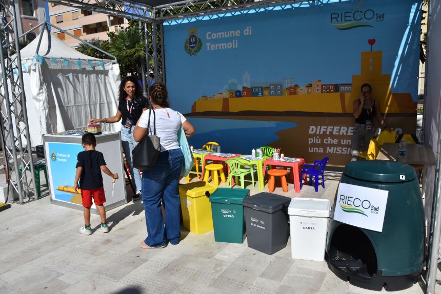 Scopriamo il mondo dei veicoli green all'Ecomob Expo City in piazza Monumento