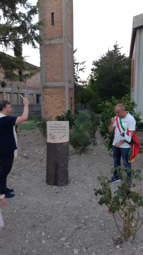 Nel roseto del Santuario di Furci una targa in ricordo "dell'amico e studioso" Giuseppe Gentile 