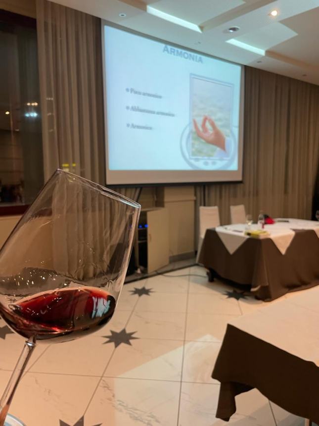 Al via a San Salvo dall'8 ottobre il corso di 1° livello professionale per aspiranti Sommelier