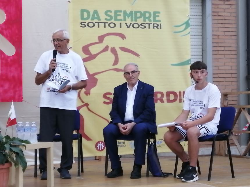 Oltre 300 giovani in marcia per la pace a Vasto: "Per inculcare la sua bellezza e valore"