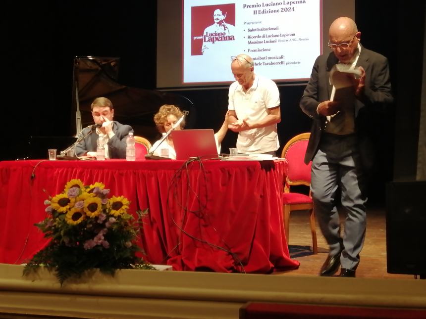 Martina Alpi e Lorenzo Di Stefano hanno vinto la seconda edizione del "Premio Luciano Lapenna" 