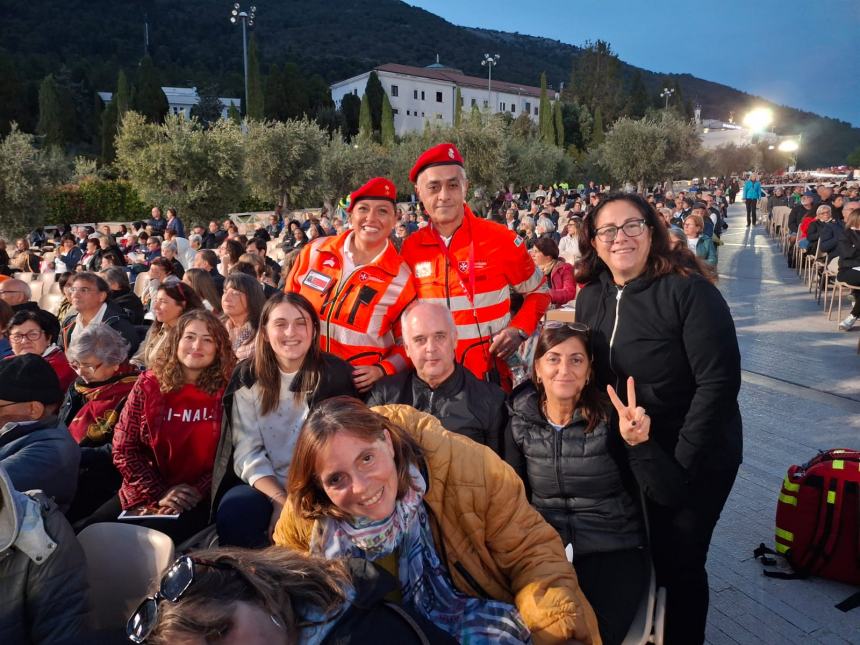 Fedeli alla Veglia di San Pio 