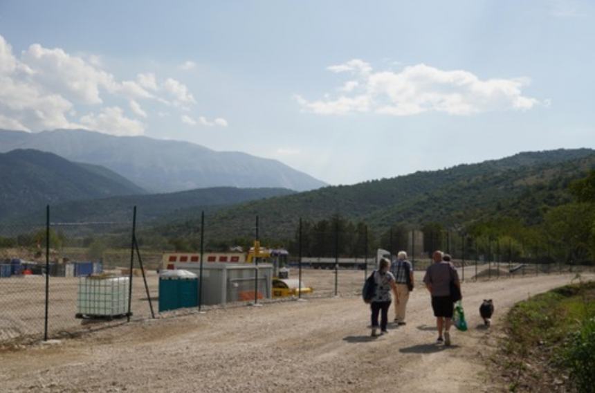 Centrale Snam di Sulmona: gli attivisti si incatenano al cancello