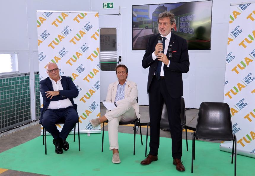 Trasporti: “Tua” presenta 67 nuovi mezzi a basso impatto ambientale