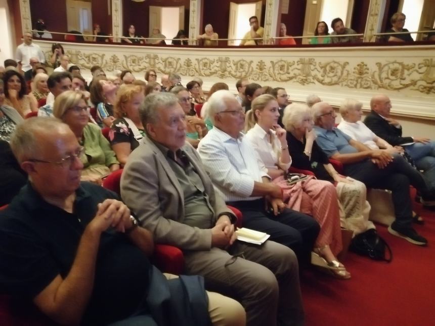 Martina Alpi e Lorenzo Di Stefano hanno vinto la seconda edizione del "Premio Luciano Lapenna" 