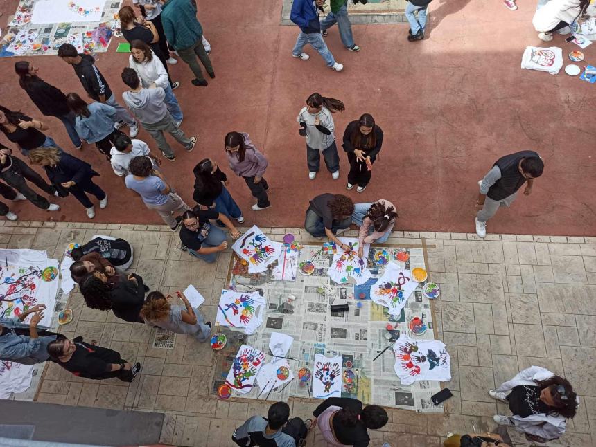 Studenti e docenti del Liceo Artistico omaggiano la Giornata Internazionale della Pace