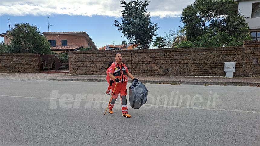 Guanti, sacchetti e volontari: la sfida di "Puliamo il mondo" a Colle della Torra