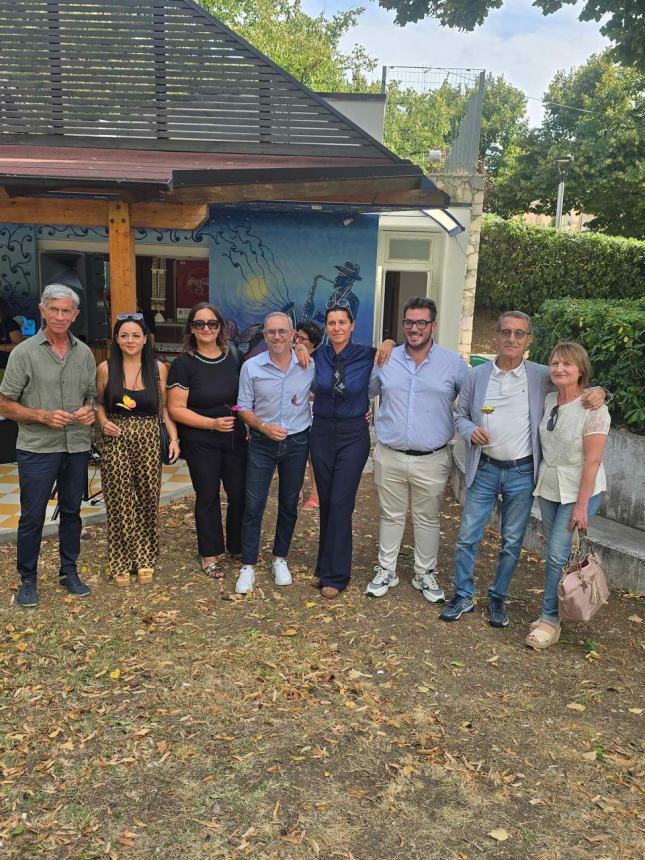 Inaugurato il chiosco della villa comunale con un ricordo a Nicole Daniele