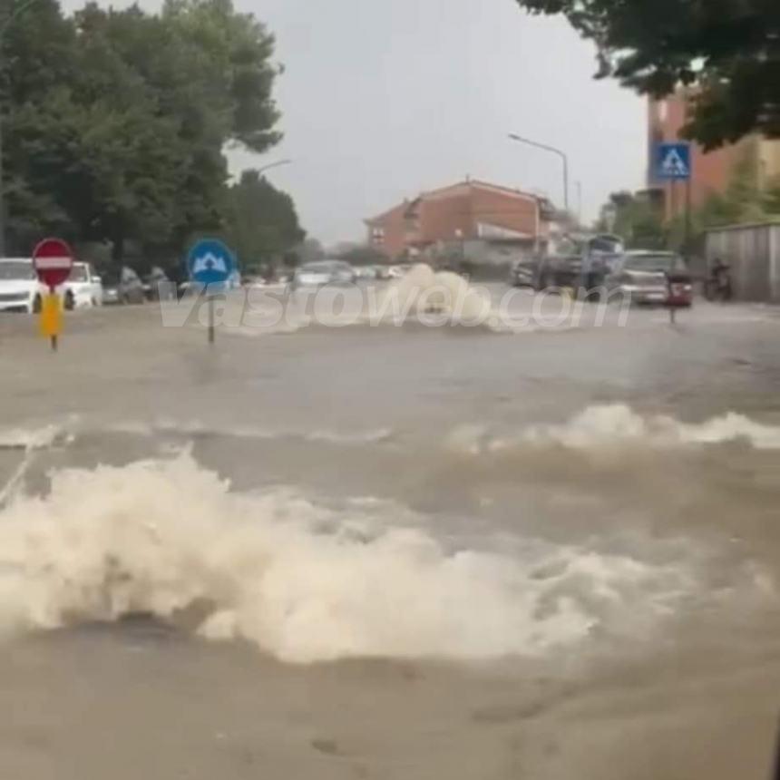 Bomba d’acqua a Pescara, sul posto anche la protezione civile di Casalbordino