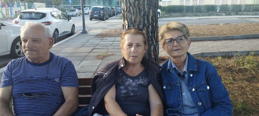 «Vogliamo più bene ai nipoti che agli stessi figli», quando essere nonni è una gioia della vita