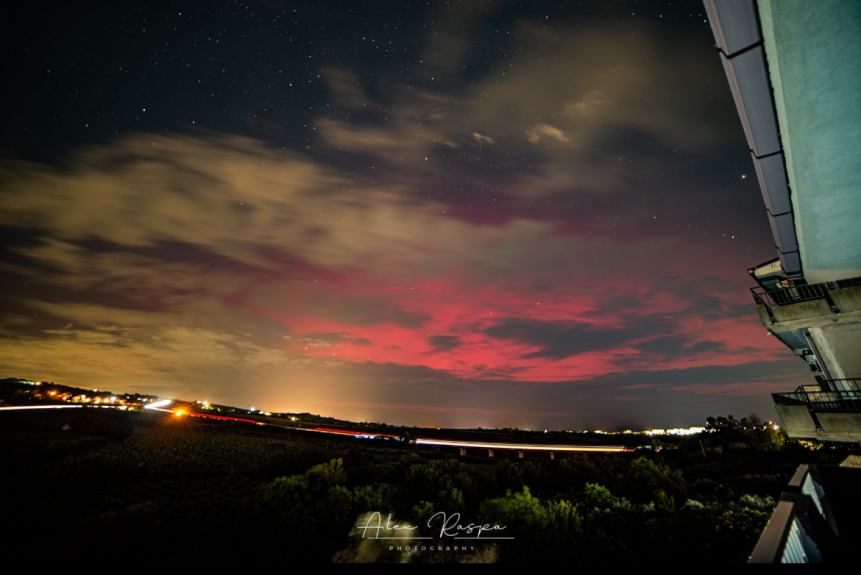 Lo spettacolo dell'aurora boreale visto da San Salvo: gli scatti del vastese Alex Raspa