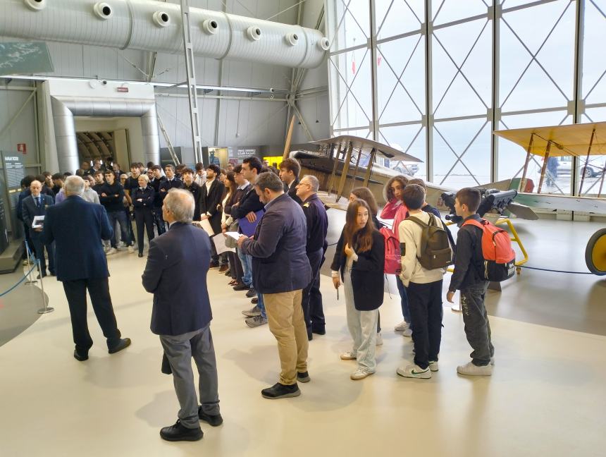 Studenti della Paolucci al workshop su idrovolanti, alta velocità e volo ipersonico al Musam