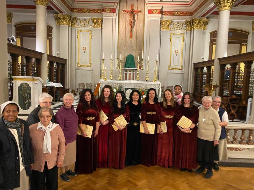 L’Hildegard Ensemble diretto da Paola Stivaletta conquista Londra