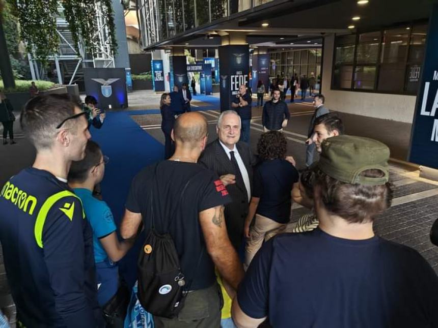 I ragazzi speciali di "Oltre al Blu" ospiti di riguardo alla "Quiet Room" di Lazio-Genoa