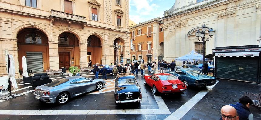 A Crecchio sfilano auto dall'indiscusso fascino