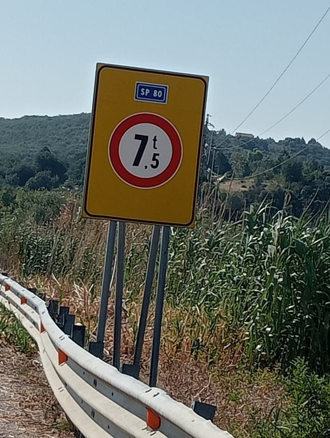 Mezzi pesanti sul Ponte dello Sceriffo, «E' pericolante solo per il trasporto pubblico»