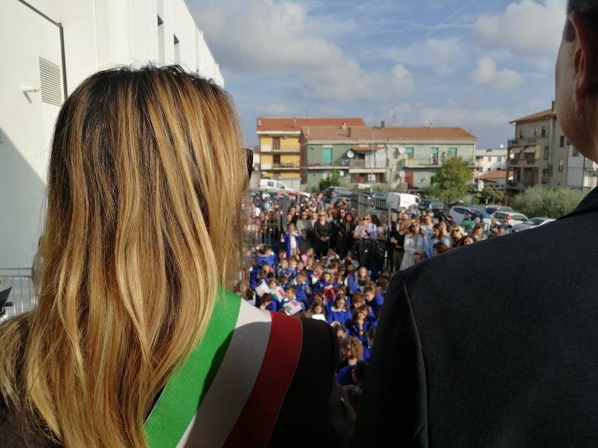 Taglio del nastro a San Salvo per la nuova scuola di via Ripalta: “Emozione grande”