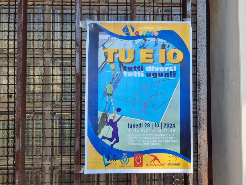 Il taglio del nastro all'istituto Alfano da Termoli