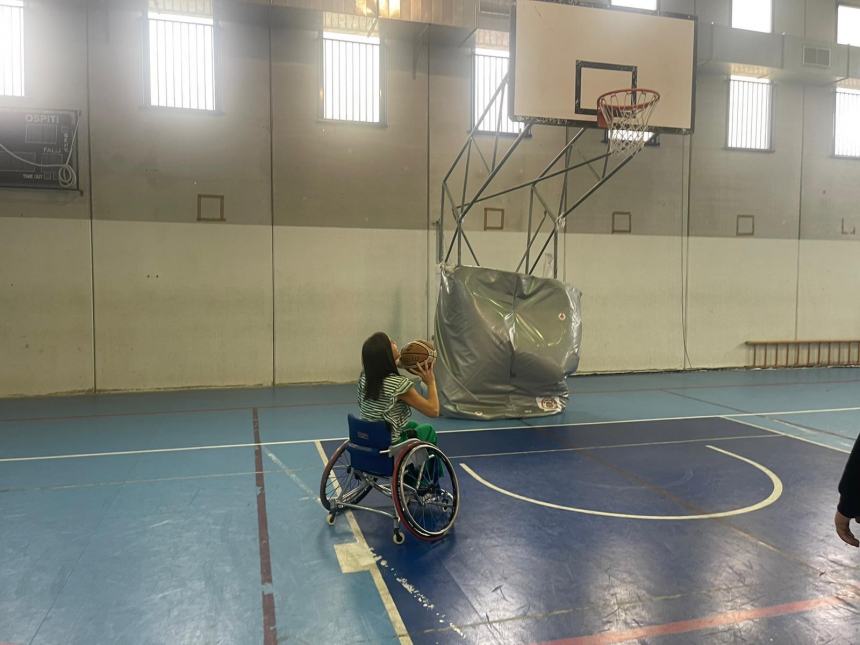 Inclusione: gli atleti del basket in carrozzina ospiti al Mattioli-D’Acquisto di San Salvo 