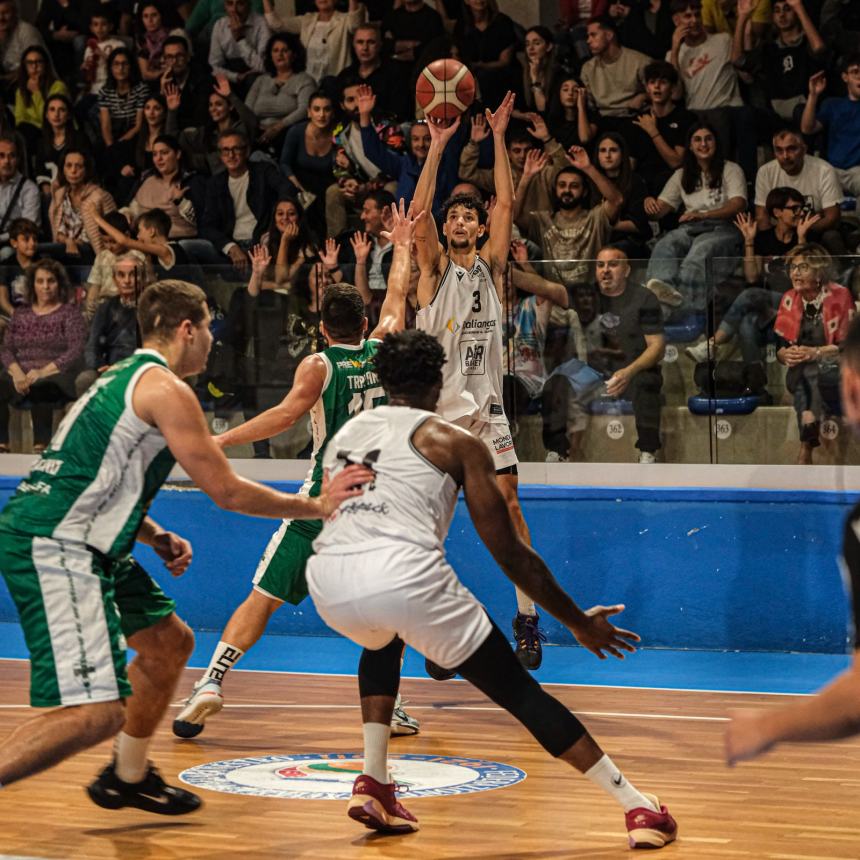 Air Basket Italiangas Termoli rimontato dallo Scandone Avellino al PalaSabetta