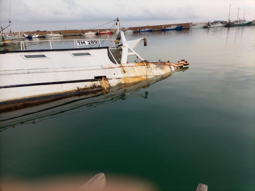 Il "Nonno Rocco" affondato al porto di Termoli 