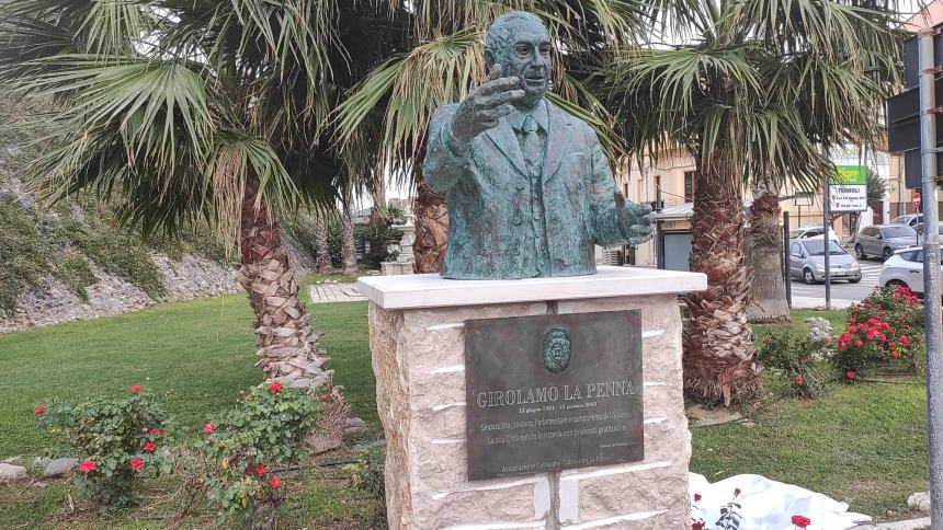 Scoperto e inaugurato il busto dedicato al "padre nobile" del Molise Girolamo La Penna