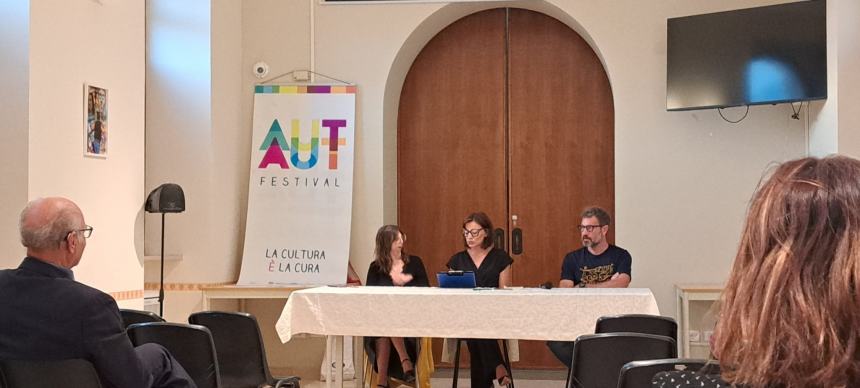 Aut Aut Festival: Amore, morte, solitudine e paesaggi con Pina Tozzi e Rocco Pelusi