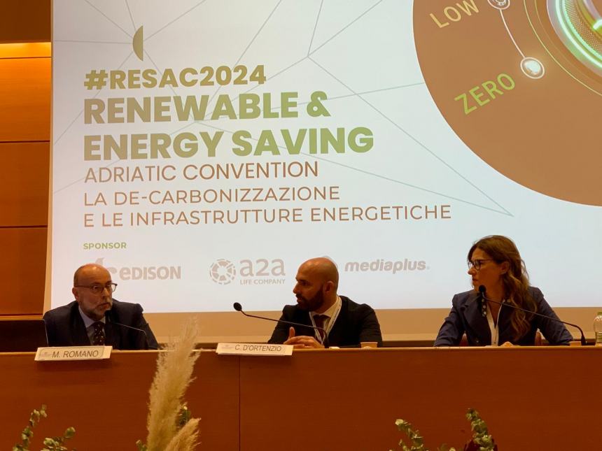 Infrastrutture energetiche e decarbonizzazione: a Pescara conferenza sul rinnovabile