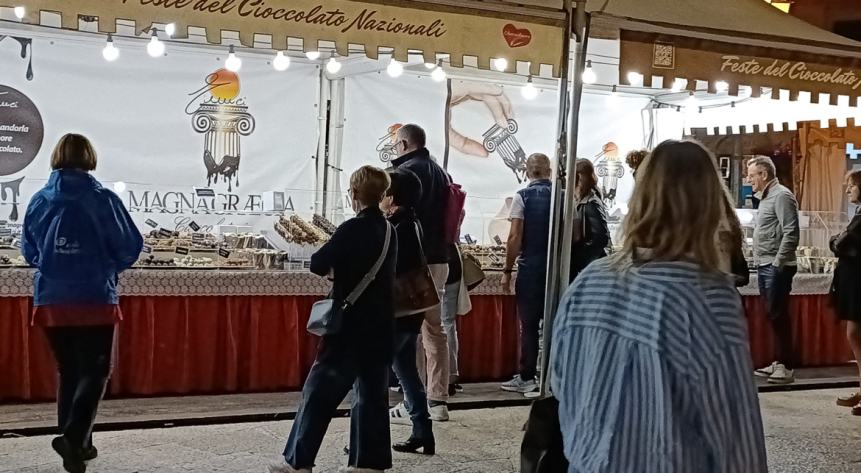 Vasto dice “sì” al cioccolato: cittadini ingolositi, soddisfatti gli espositori