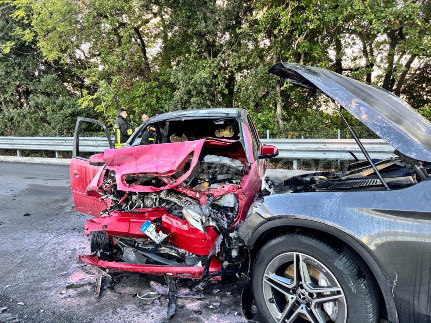 Violento scontro tra auto a San Vito: 2 feriti, grave un 75enne