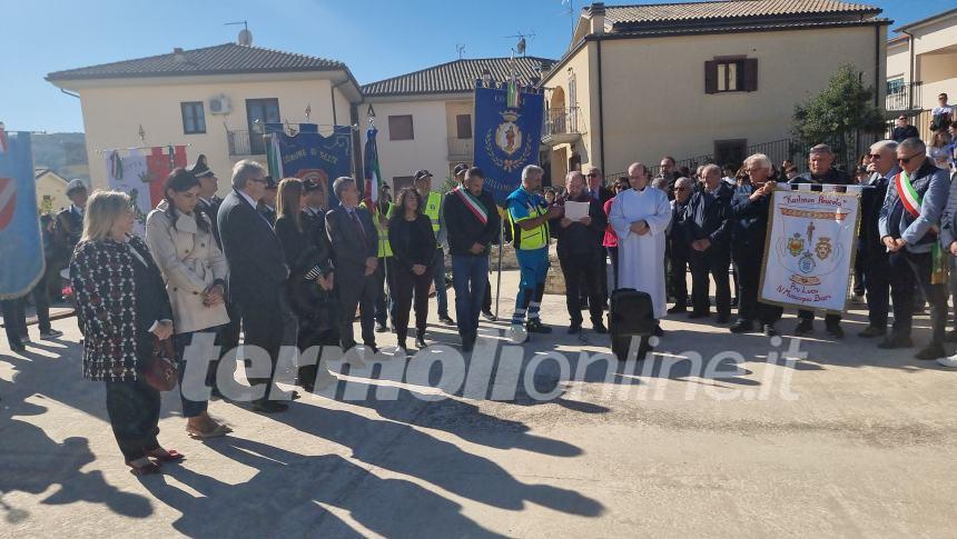 Gli angeli di San Giuliano, «Dio li ha presi in consegna e li abbraccia insieme a chi insegna»