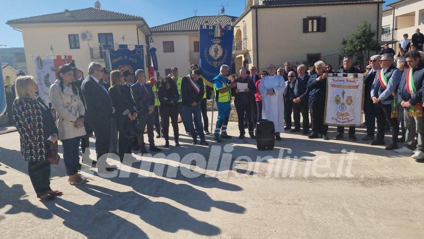 Gli angeli di San Giuliano, «Dio li ha presi in consegna e li abbraccia insieme a chi insegna»