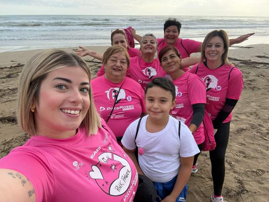 Tumore al seno, camminata e raccolta fondi sulla spiaggia di Vasto "a sostegno della ricerca" 