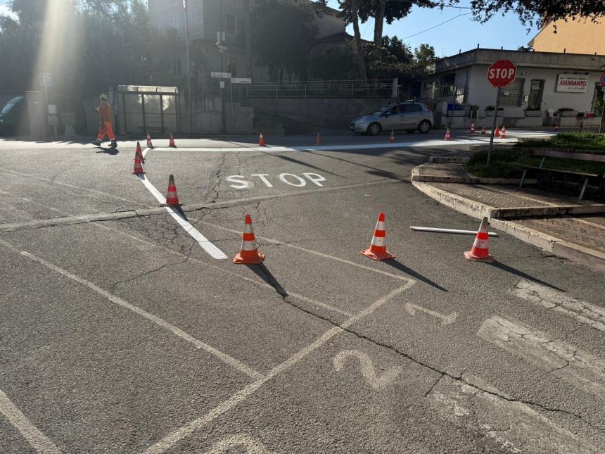 A Fossacesia in corso i lavori per la sistemazione della segnaletica stradale