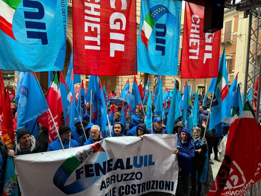 Sciopero generale, in Abruzzo adesione del 75% per edilizia, oltre il 66% industria e 43% per i servizi