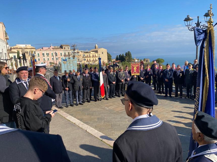 Anche le Paolucci alla celebrazione dell’Unità Nazionale e delle Forze Armate