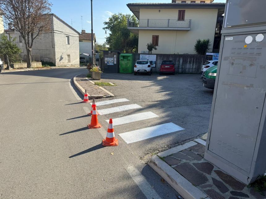 A Fossacesia in corso i lavori per la sistemazione della segnaletica stradale