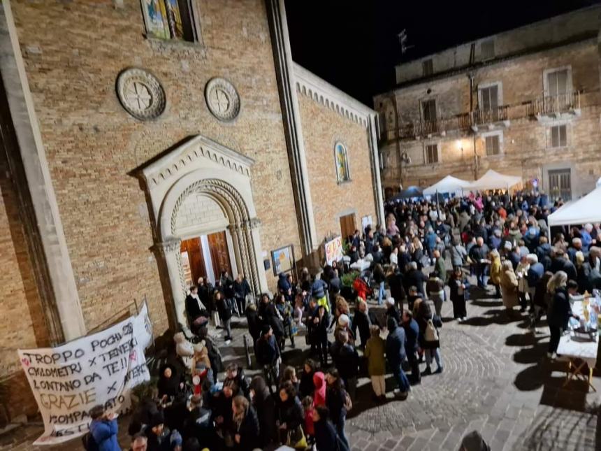 Grande emozione per l'arrivo di don Andrea Manzone nella comunità di Pollutri