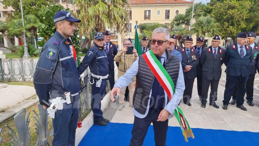 La commemorazione del 4 novembre in piazza Monumento