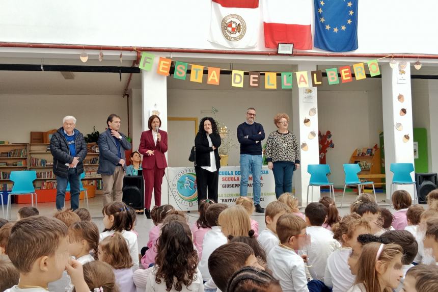 Festa dell'albero: "La scuola è il miglior terreno fertile per seminare valori virtuosi"