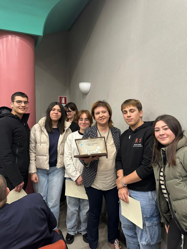 “Storie di alternanza e competenze", il primo premio alla start-up degli studenti del liceo d'Ovidio